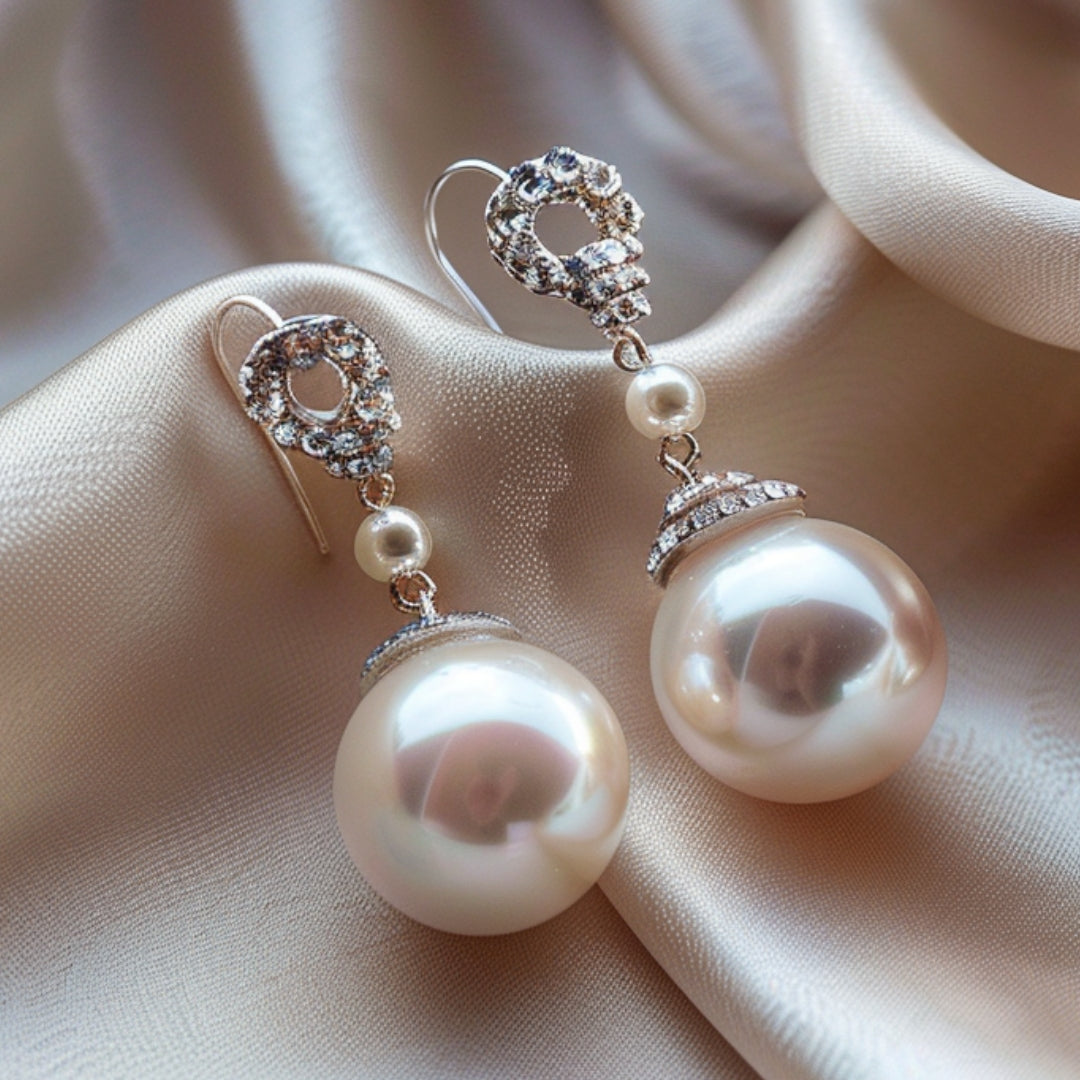 Dangling Bright Pearl Earrings