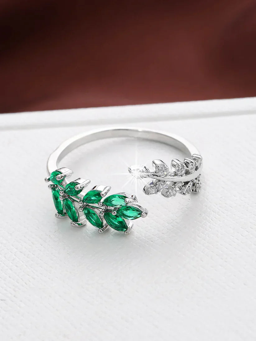 Antique-Inspired Ring with Green Leaves