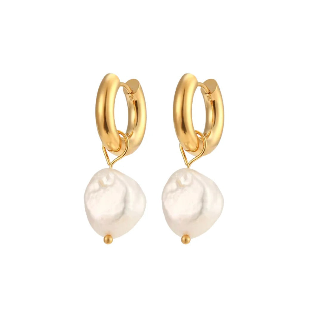 Elegant Baroque Pearl Golden Earrings